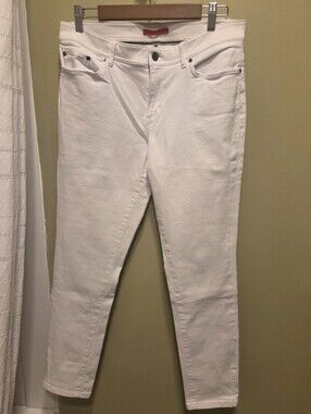 LL Bean White Ankle Pants Size 12